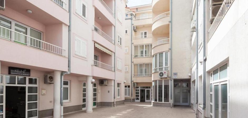 Apartman Laura Galileo Blizu Centra I Plaze Макарска Экстерьер фото